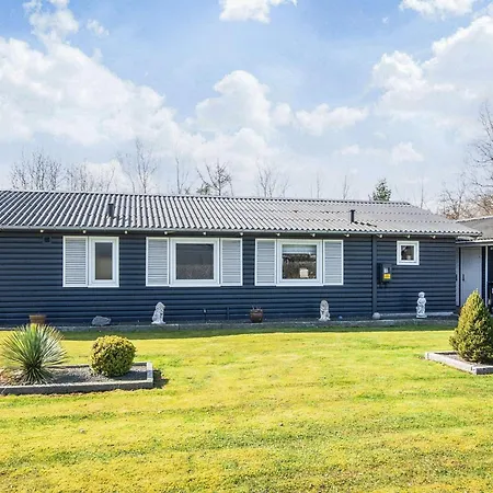 With Wood Stove & Annex Holiday home *