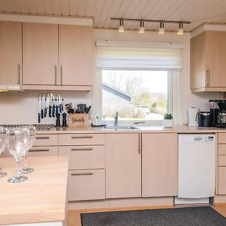 With Wood Stove & Annex Feriehus